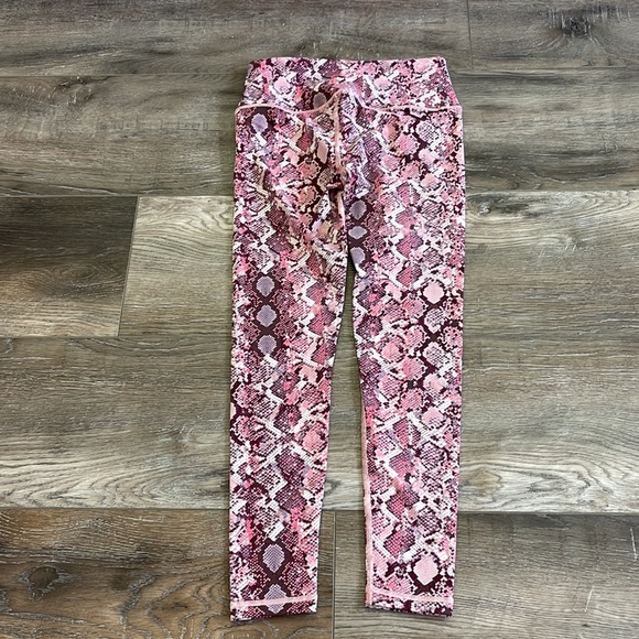 Victoria’s Secret leggings worn once Size XSP - Picture 3 of 3